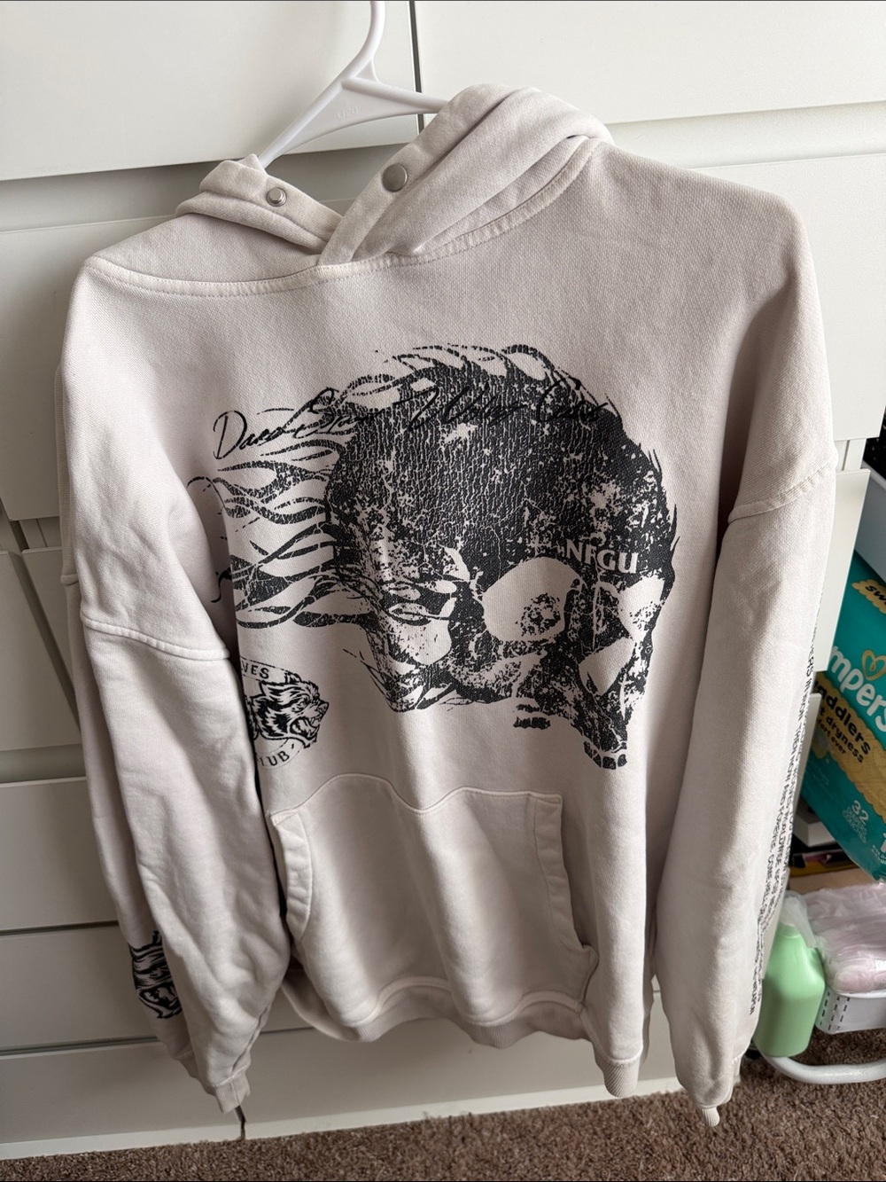 Darc Sport Men's Cream Crewneck Hoodie with Black Skull Graphic